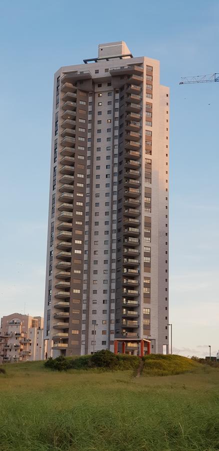 Private Bed/Bathroom In נתניה מראה חיצוני תמונה