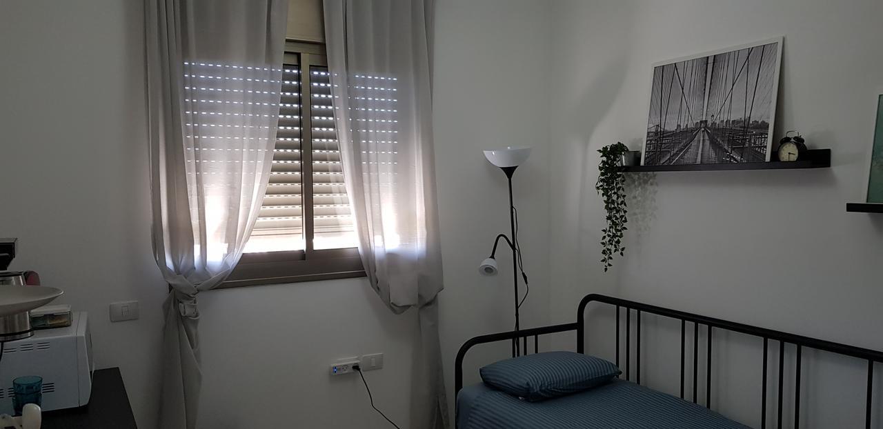 Private Bed/Bathroom In נתניה מראה חיצוני תמונה
